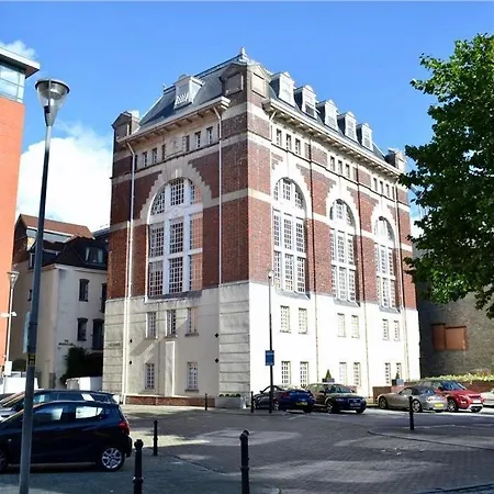 Daire Touch Of Luxury Near Old City - Parking Available Bristol