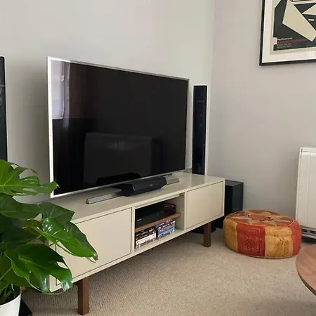 Touch Of Luxury Near Old City - Parking Available * Bristol